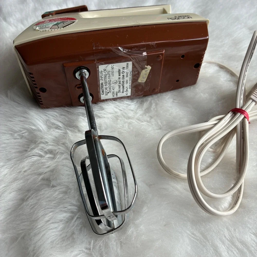 Vintage Robeson 5 Speed Hand Mixer Retro Brown Cream Electric‎ Mixer Works
